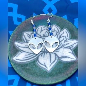 Alien earrings👽